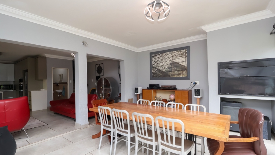 3 Bedroom Property for Sale in The Coves North West